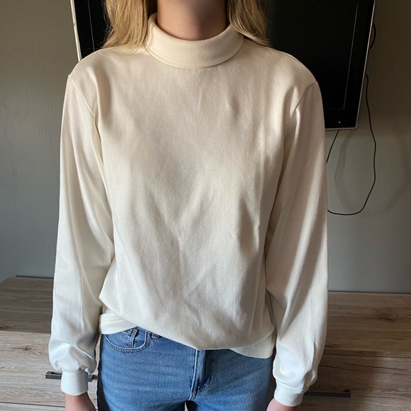 Vintage Turtleneck - Picture 2 of 2